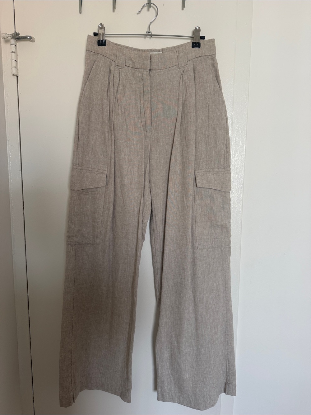 Abercrombie & Fitch Light Beige Wide-Leg Cargo Pants